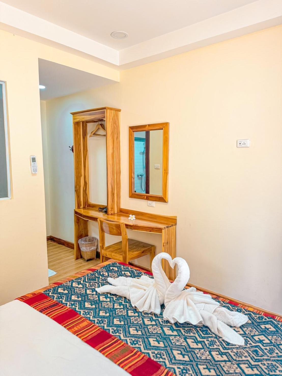 Luang Phasouk Hotel Λουάνγκ Πραμπάνγκ Εξωτερικό φωτογραφία